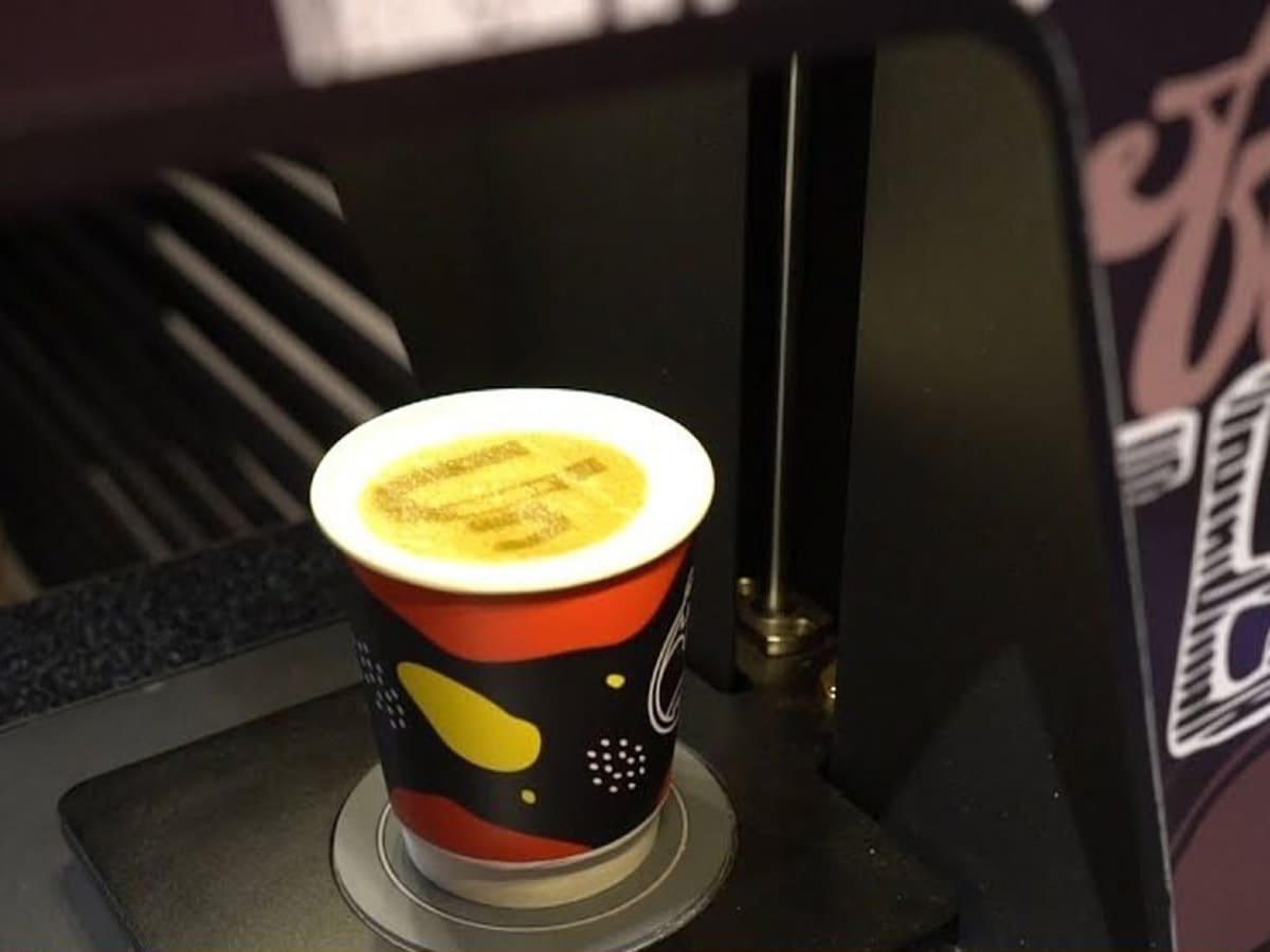 Фото на кавовій піні: незвична технологія (ВІДЕО)