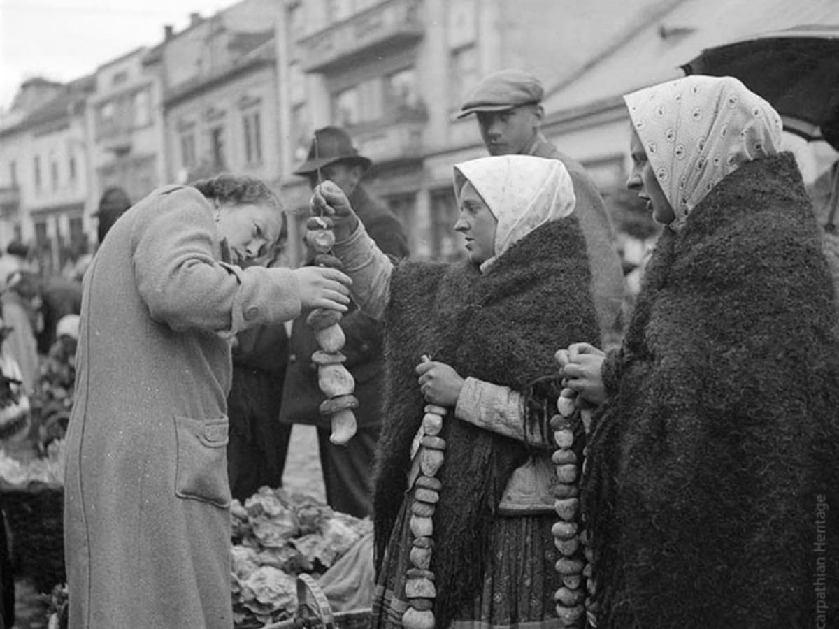 Як містяни в 1936 році торгували грибами (ФОТО)