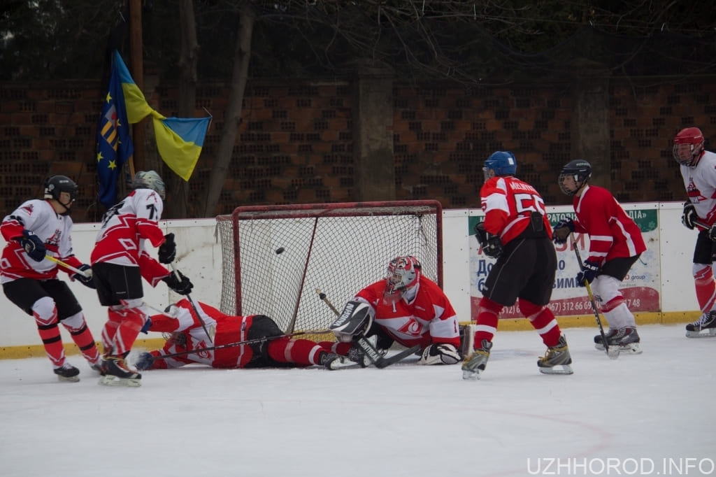 хокейні поєдинки відбулися в Ужгороді 2 фото