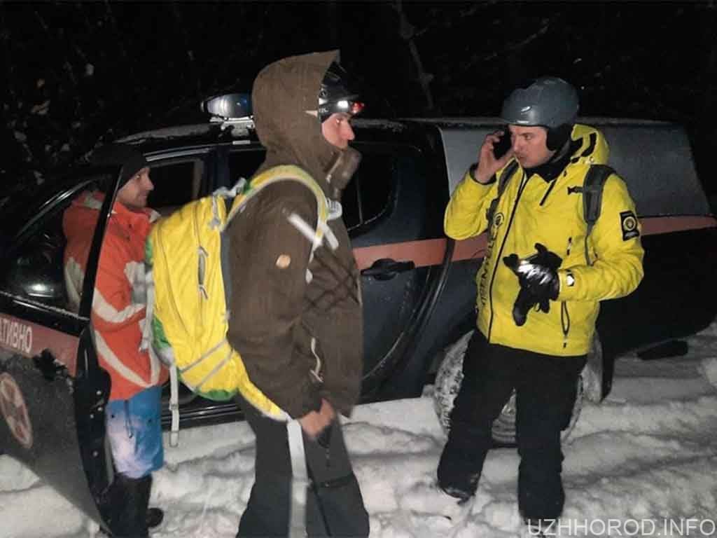 Рятувальники знайшли чотирьох лижників, які заблукали в Карпатах