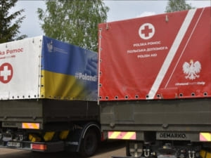 Дві вантажівки гуманітарної допомоги з Польщі передали громадам на Закарпатті