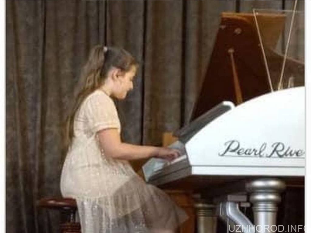 Юна піаністка з Мукачева отримала диплом лауреата 1 премії на Міжнародному фестивалі