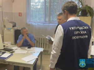В Ужгороді лікаря-нарколога затримали на хабарі у 5 тис. грн