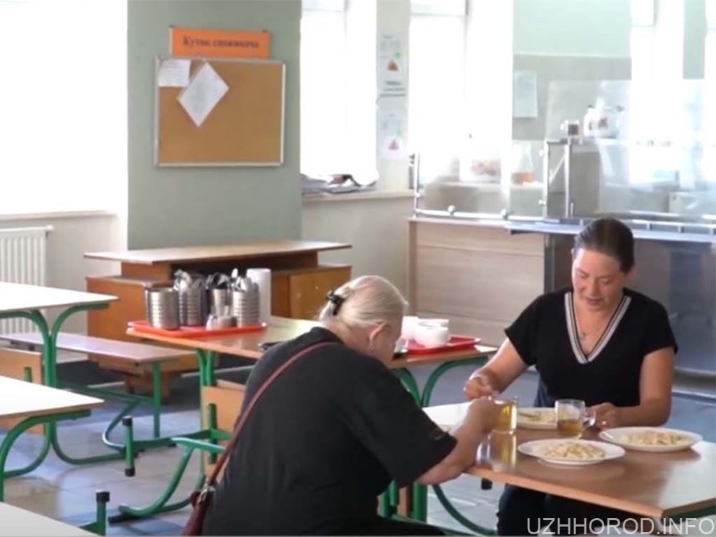 Програма безкоштовних сніданків діє в Ужгородській ЗОШ № 10 ім. Дойко Габора (ВІДЕО)