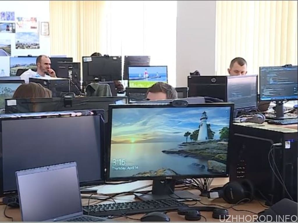 офіс комп'ютер Ужгород фото