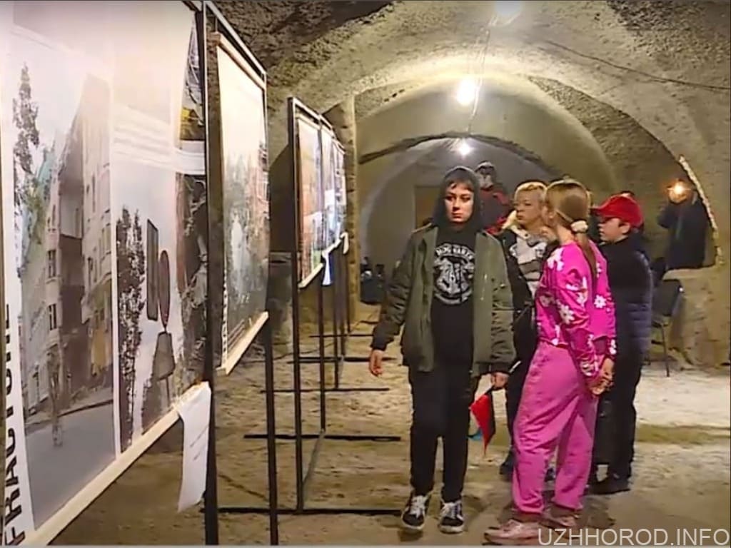 благодійна документальна фотовиставка в Ужгородському замку фото