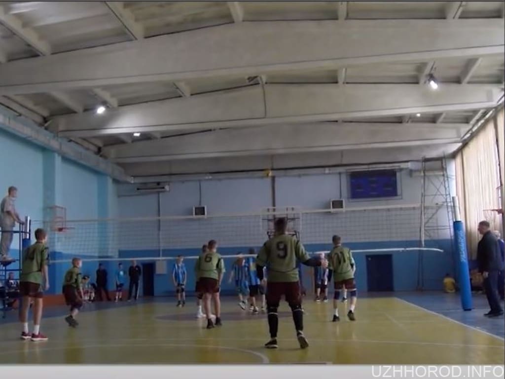 В Ужгороді фінішувала першість Закарпаття з волейболу фото