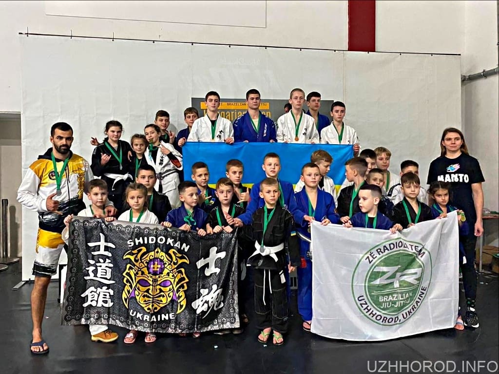 Ужгородці здобули 30 медалей на міжнародних змаганнях з джиуджитсу фото