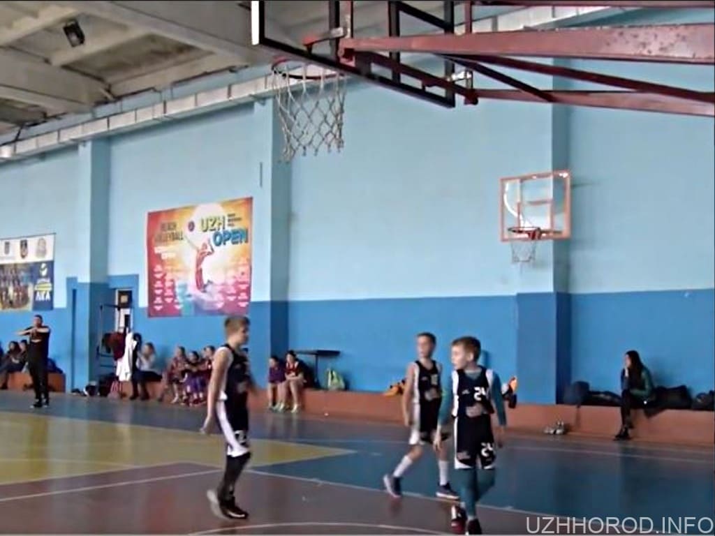 В Ужгороді для дітей Харкова влаштували баскетбольний турнір