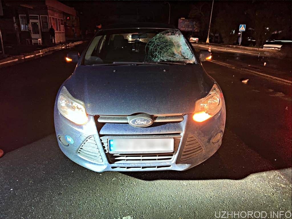 В Ужгороді жінка, перебігаючи вночі дорогу, загинула під колесами авто