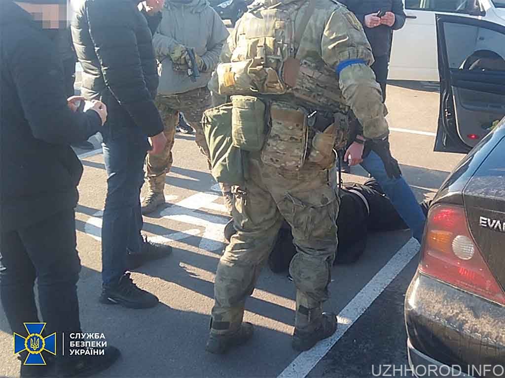 СБУ знешкодила злочинне угруповання, яке тероризувало мешканців Дніпра (ВІДЕО)