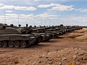 Українські військові завершили навчання у Великій Британії на танках Challenger 2