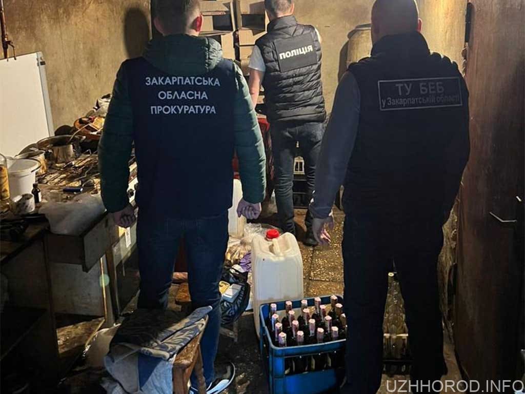 В Ужгороді поліцейські заблокували діяльність двох підпільних цехів з виробництва алкоголю фото