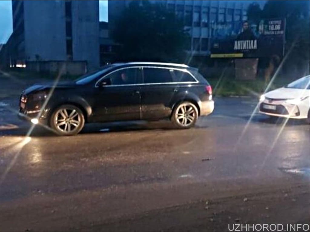 В Ужгороді п’яна водійка скоїла ДТП — драгер показав понад 2 проміле