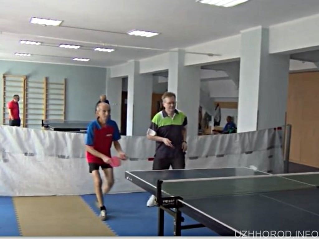 В Ужгородському національному університеті чверть століття діє Клуб ветеранів настільного тенісу (ВІДЕО)