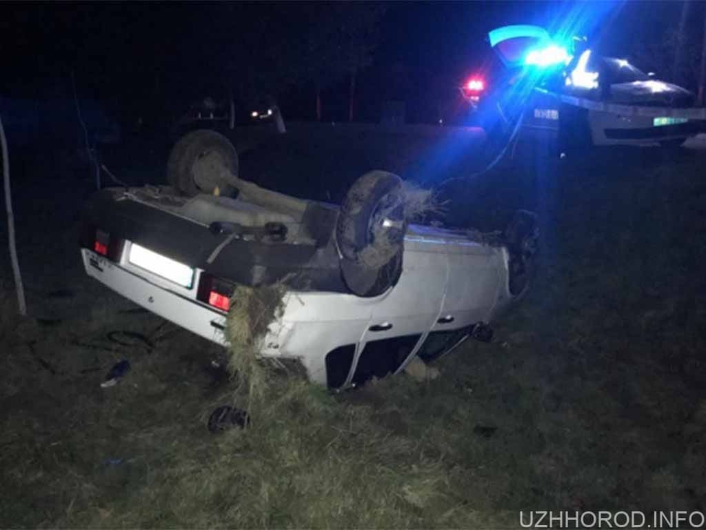 На Ужгородщині п’яний водій “перекинув” своє авто на дах: постраждало 4 дітей (ФОТО)