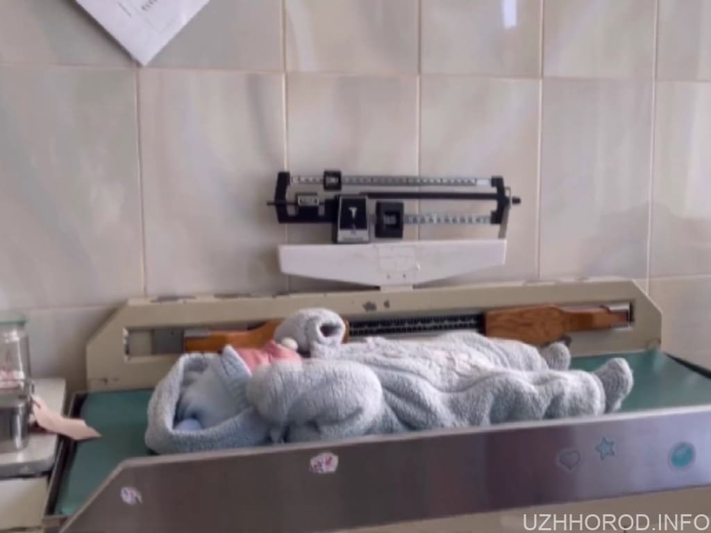 У “вікні життя” Закарпатської обласної дитячої лікарні залишили немовля (ВІДЕО)