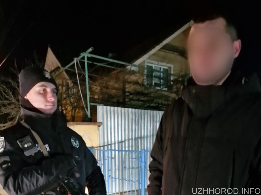 В Ужгороді затримали грабіжника, що вихопив у жінки наплічник і втік (ФОТО)