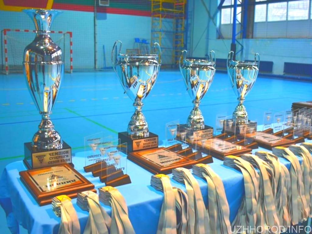 Визначено переможців та призерів Ужгородської футзальної ліги фото