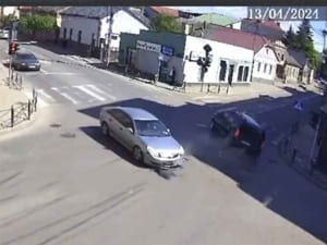 ДТП в Ужгороді: на перехресті не розминулися дві автівки