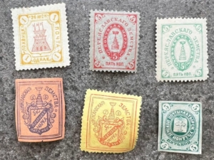 На кордоні з Угорщиною виявили старовинні поштові марки (ФОТО)