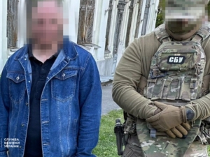 СБУ і Нацполіція затримали у Києві чиновника Укрзалізниці, який вимагав хабарі з підприємців