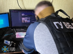 СБУ затримала у Києві проросійських хакерів, які створили фейкові акаунти керівників українських спецслужб