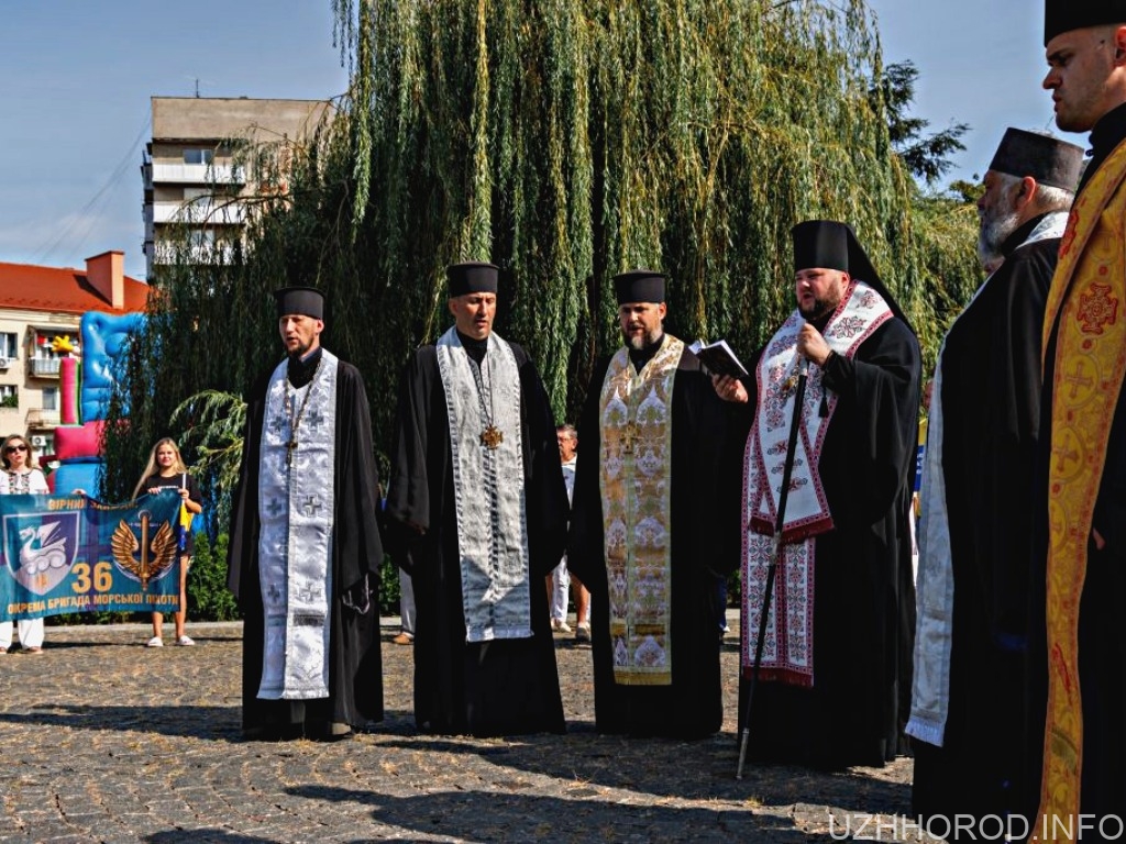 Вчора в Ужгороді відбувся молебень за полоненими (ФОТО)