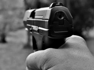 Стрілянина під Береговим: підозрюваний поранив поліцейського під час затримання