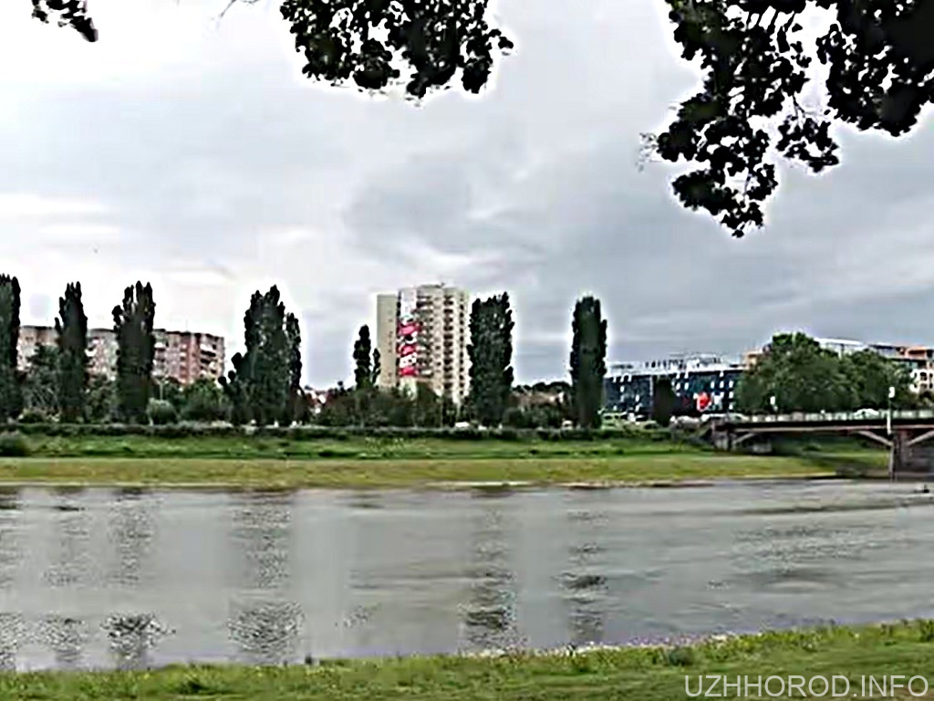 В Ужгороді на шістнадцятиповерхівках проводитимуть навчання рятувальників В Ужгороді на шістнадцятиповерхівках проводитимуть навчання рятувальників