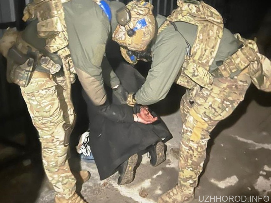 СБУ та Нацполіція затримали рекетирів СБУ та Нацполіція затримали рекетирів