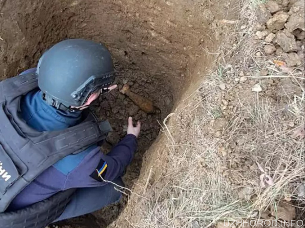 На Ужгородщині сапери ДСНС знищили застарілий боєприпас
