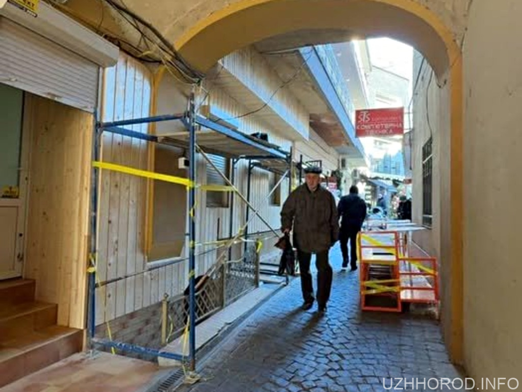 Встановлення будівельного риштування без дозволу є порушенням