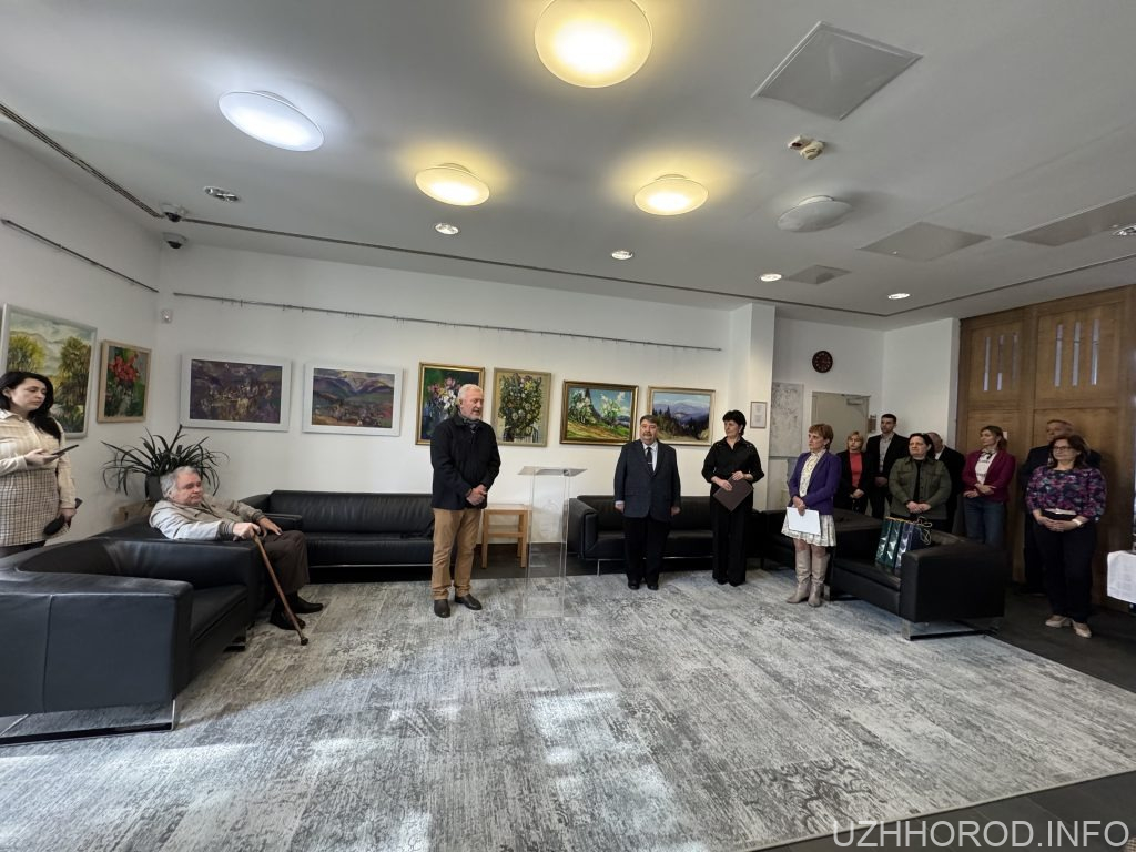 У Генконсульстві Угорщини в Ужгороді відкрилася виставка «Весняні настрої» У Генконсульстві Угорщини в Ужгороді відкрилася виставка «Весняні настрої»