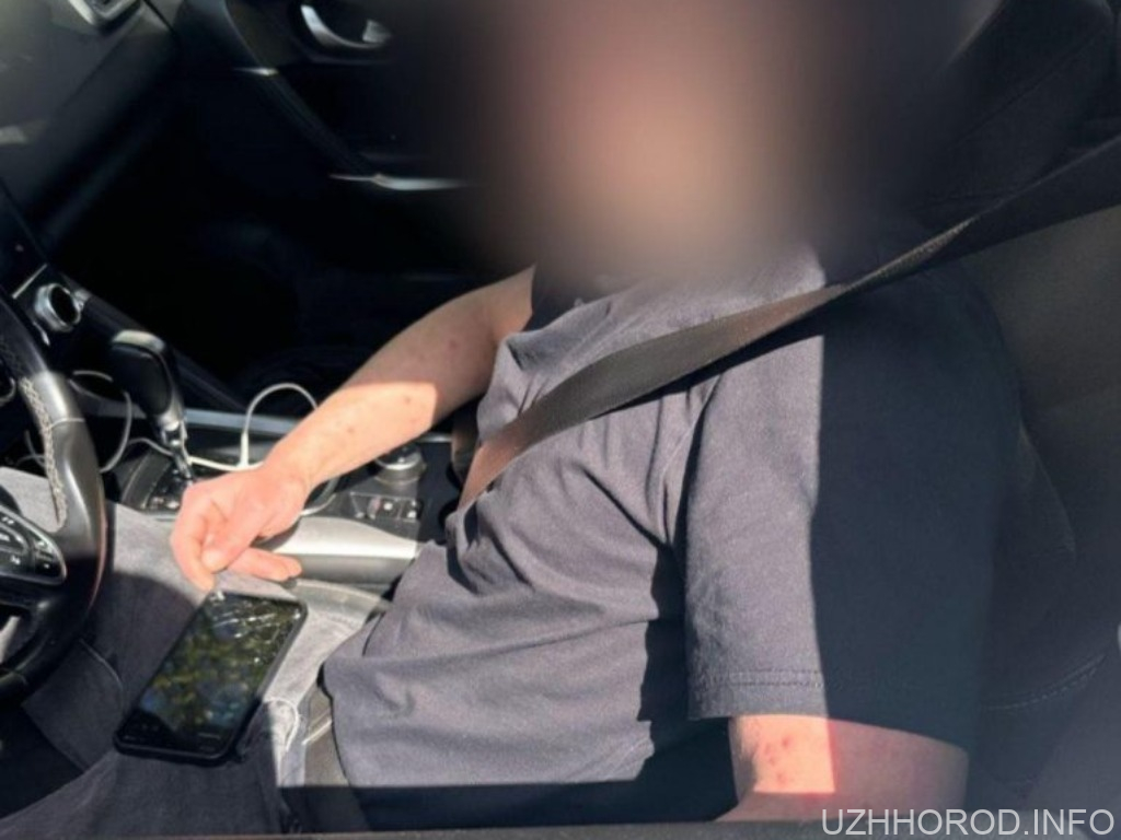В Ужгороді виявили нетверезого водія-порушника В Ужгороді виявили нетверезого водія-порушника