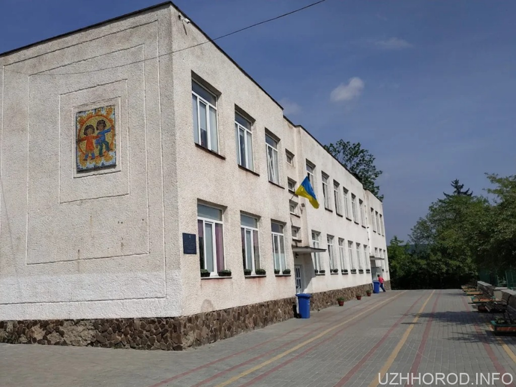 В Ужгороді за ремонт даху початкової школи №1 заплатять понад 3,5 млн грн