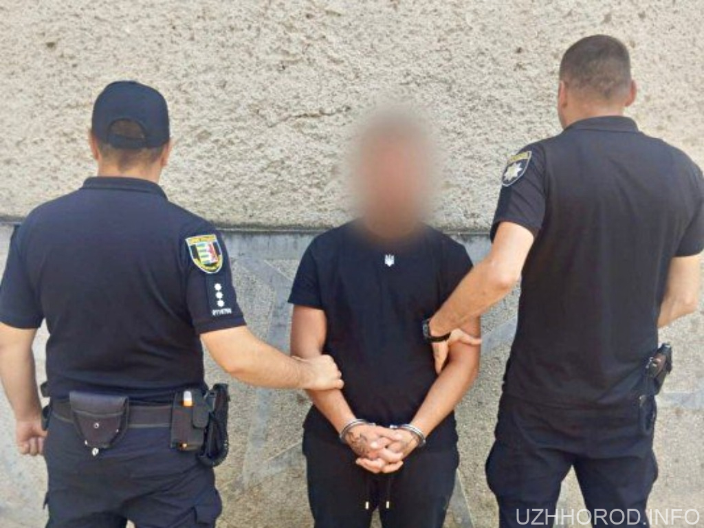 Підозрюється у розбещенні двох малолітніх дівчаток