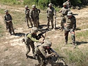 Як проходить навчання у добровольців за проєктом «Контракт 18-24» (ВІДЕО)