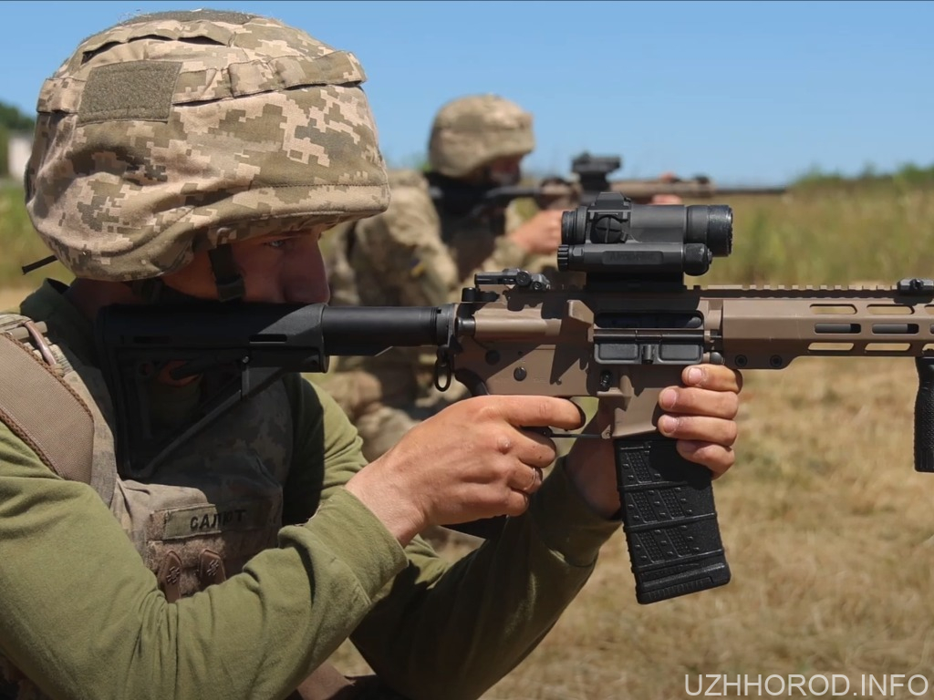 Їхав через всю Україну аби підписати контракт із ЗСУ (ВІДЕО)