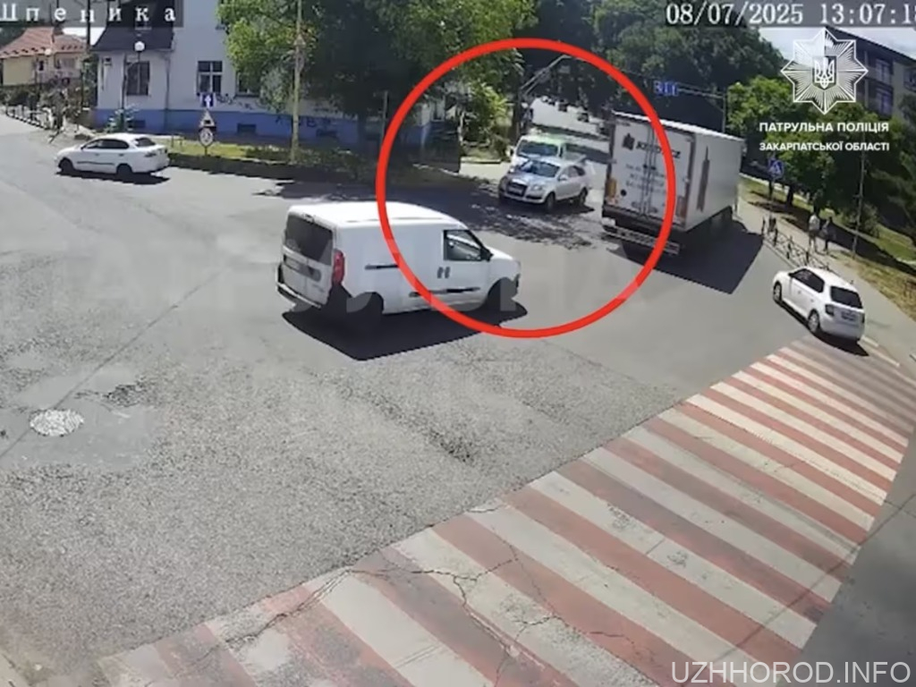 В Ужгороді водійка пошкодила чуже авто і втекла з місця ДТП (ВІДЕО)