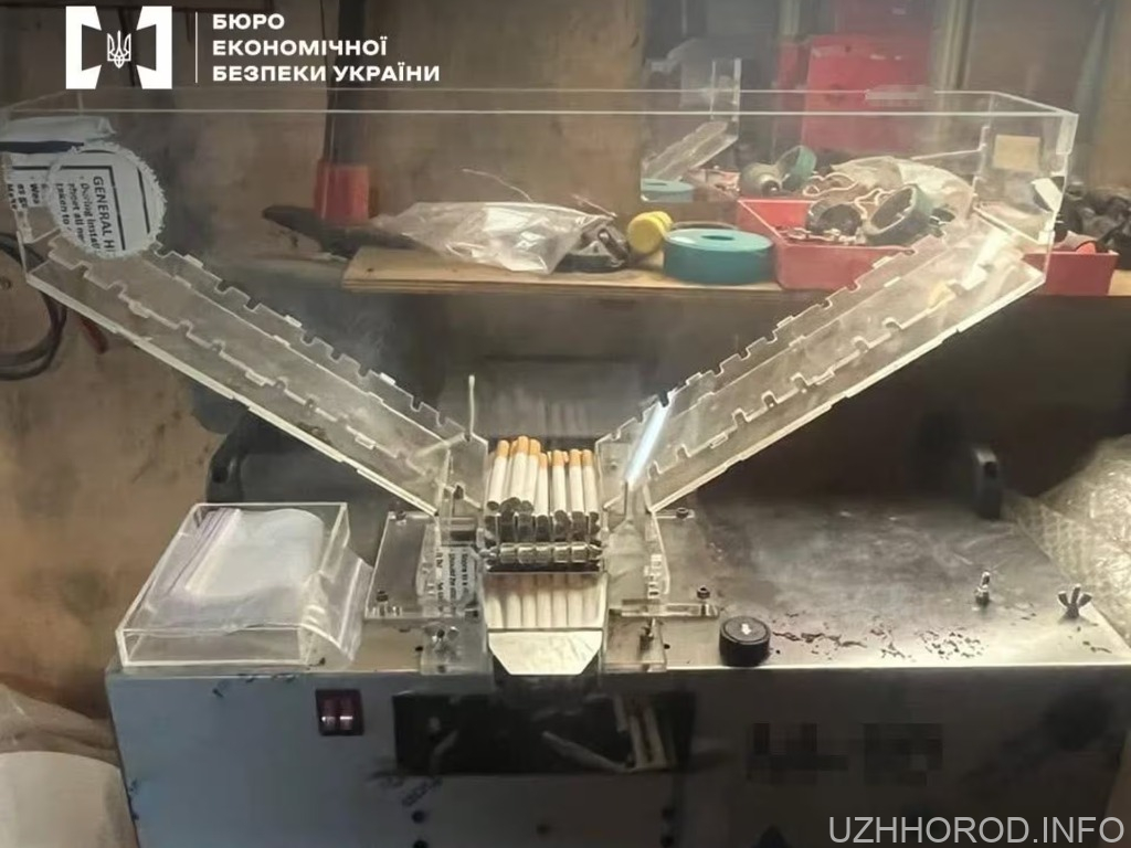 Житель Ужгорода налагодив у гаражі підпільне виробництво сигарет (ФОТО) Житель Ужгорода налагодив у гаражі підпільне виробництво сигарет (ФОТО)
