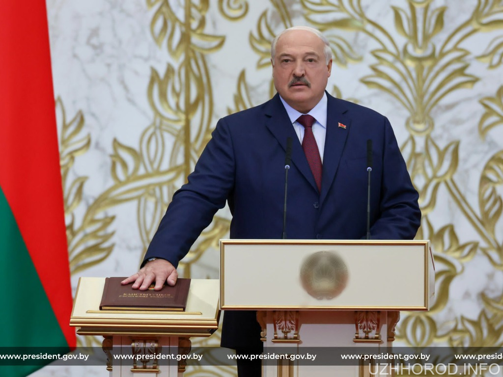 Поплічникам Лукашенка не сховатися: у Мережі опублікували "дошку ганьби" з іменами спільників диктатури Поплічникам Лукашенка не сховатися: у Мережі опублікували “дошку ганьби” з іменами спільників диктатури