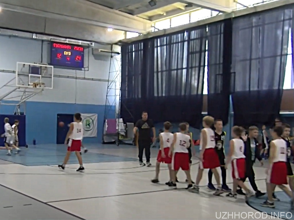 Закарпатські юні баскетболісти стартували в новому сезоні з яскравих міжнародних виступів (ВІДЕО) Закарпатські юні баскетболісти стартували в новому сезоні з яскравих міжнародних виступів (ВІДЕО)