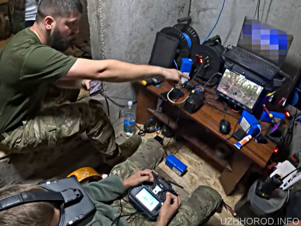 Наші оператори вражають те, що тримає ворожу машину війни (ВІДЕО) Наші оператори вражають те, що тримає ворожу машину війни (ВІДЕО)