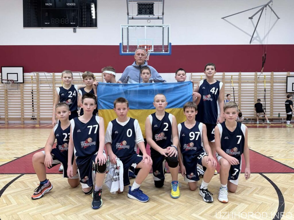 Ужгородські баскетболісти стартували у чемпіонаті Угорщини
