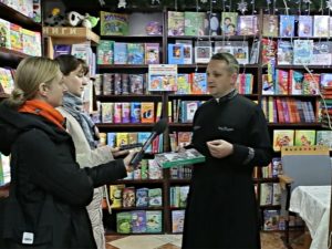 Акція «Письменник за прилавком» стартувала в Ужгороді (ВІДЕО)