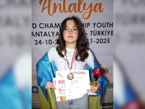 Студентка УжНУ стала дворазовою чемпіонкою світу з шашок у Туреччині
