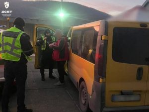 Триває боротьба з «нелегальними» перевізниками на Закарпатті
