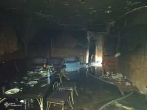 На вулиці Гленца в Ужгороді виникла пожежа у сауні