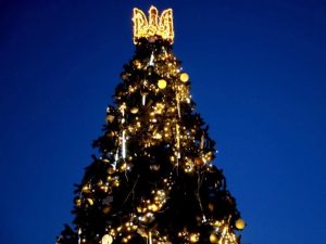 В Ужгороді 5 грудня засвітять головну ялинку міста на площі Петефі